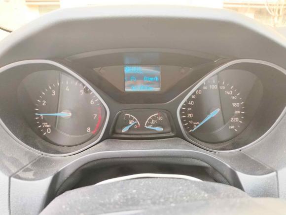 [济南·鲁A] 二手福特福克斯2017款 三厢 1.6L 自动风尚型智行版