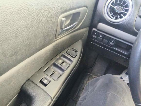 [上海·苏U] 二手马自达马自达62013款 2.0L 自动时尚型