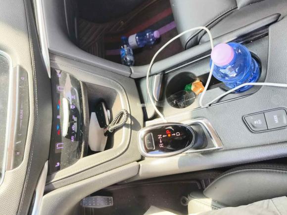 [上海·苏N] 二手凯迪拉克凯迪拉克XT52016款 25T 豪华型