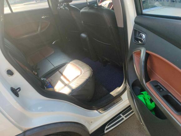 [济南·鲁A] 二手海马海马S52014款 1.6L 手动智尊型