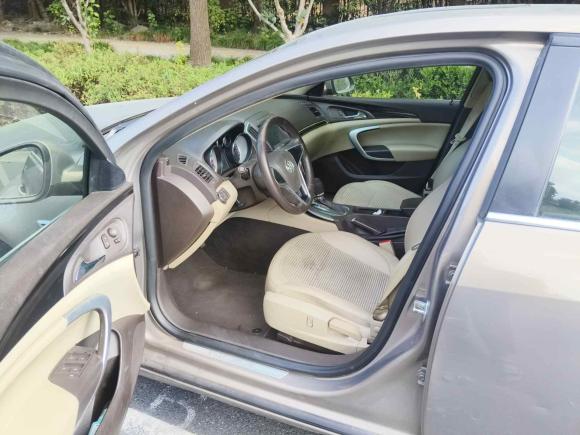 [上海·沪C] 二手别克君威2014款 2.0L 领先时尚型