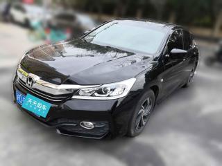 本田雅阁2016款2.0L舒适版