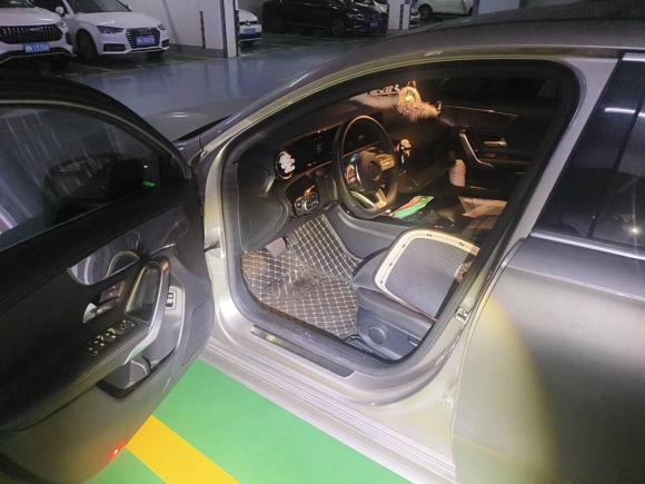 [杭州·浙F] 二手奔驰奔驰A级2019款 改款 A 180 L 运动轿车