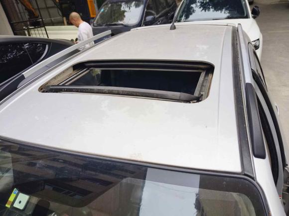 [西安·陕A] 二手铃木天语 SX42009款 两厢 1.8L 自动运动型