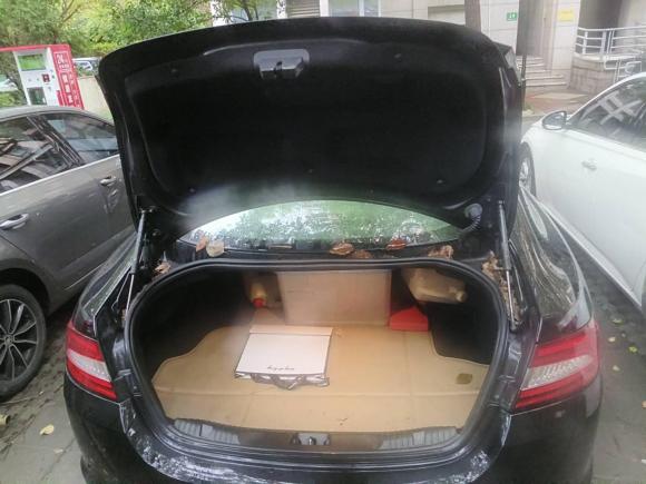 [上海·沪L] 二手捷豹捷豹XF2012款 XF 3.0L V6伦敦限量版