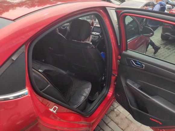 [上海·皖B] 二手奇瑞艾瑞泽52016款 1.5L CVT领锐版