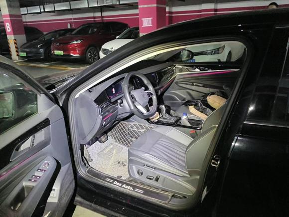 [上海·沪C] 二手大众帕萨特2023款 330TSI 星空尊贵版