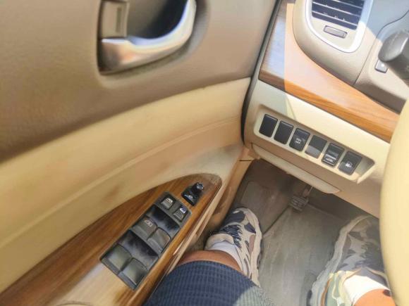 [无锡·苏B] 二手日产天籁2011款 2.5L XL领先版