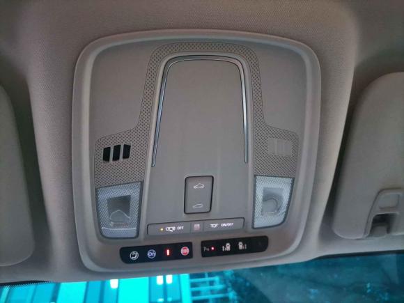 [上海·沪F] 二手别克别克GL82020款 ES陆尊 653T 舒适型