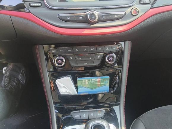 [青岛·鲁B] 二手别克威朗2018款 两厢GS 20T 双离合领先型