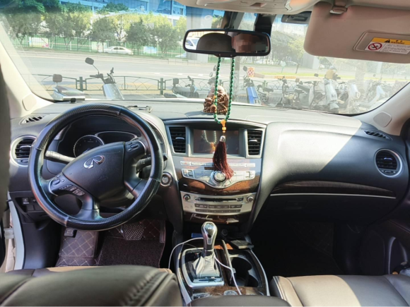 [南京·苏A] 二手英菲尼迪英菲尼迪QX602016款 2.5 S/C Hybrid 两驱卓越版 国V