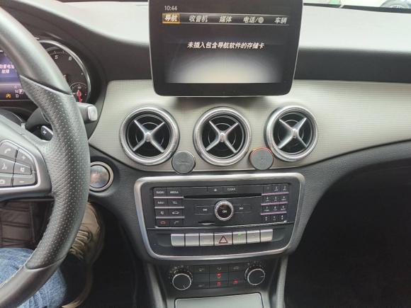 [上海·皖K] 二手奔驰奔驰CLA2017款 改款 CLA 200 时尚型