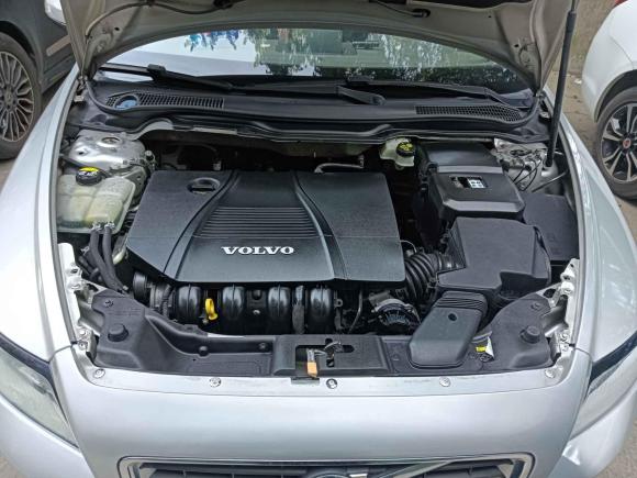 [上海·皖S] 二手沃尔沃沃尔沃S402010款 2.0L 自动智雅版