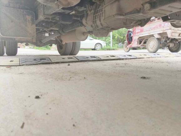 [义乌·浙G] 二手长安跨越跨越王X52021款 1.6L汽油标准版单排双后轮栏板3600mm货箱DAM16KR