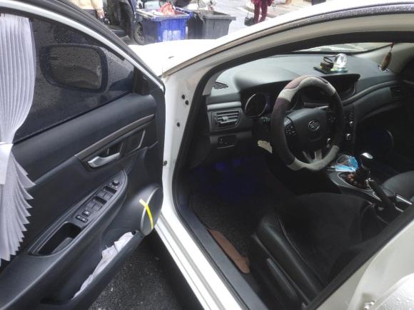 [南昌·赣A] 二手奔腾奔腾B502016款 1.6L 手动豪华型