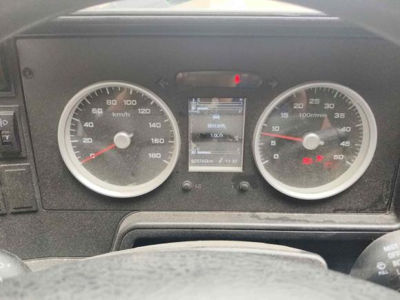 [义乌·浙G] 二手依维柯依维柯得意2020款 2.5T A35客车单胎中顶5-9座侧移门国VI