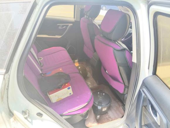 [温州·贵C] 二手奔腾奔腾X402017款 1.6L 手动豪华型