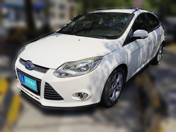 福特福克斯2012款 两厢 1.6L 自动风尚型「武汉二手车」「天天拍车」