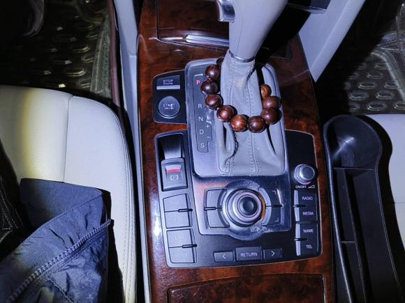 [成都·川A] 二手奥迪奥迪A6L2010款 2.4L 舒适型