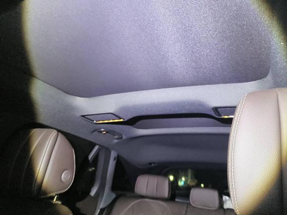 [深圳·粤B] 二手奔驰奔驰GLC2022款 改款 GLC 300 L 4MATIC 动感型