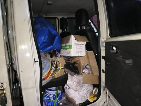 [杭州·浙A] 二手福田祥菱M2018款 1.5L非承载双排后双胎(载货)DAM15L