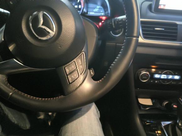 [上海·闽J] 二手马自达马自达3 昂克赛拉2014款 两厢 2.0L 自动旗舰型