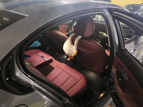 [上海·沪A] 二手宝马宝马i32023款 eDrive 40 L 曜夜运动套装