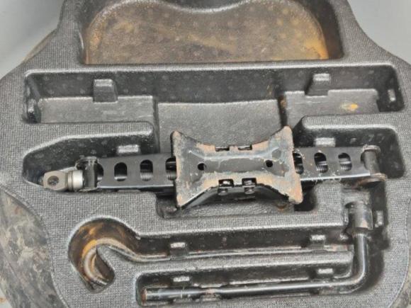 [济南·鲁F] 二手比亚迪秦新能源2014款 1.5T 酷黑骑士旗舰型