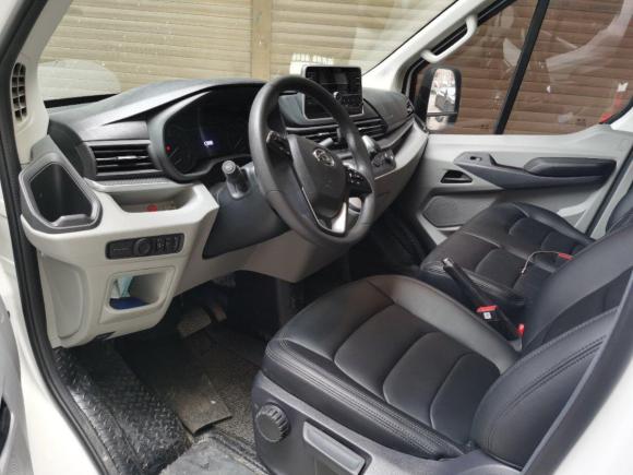 [温州·浙C] 二手上汽大通MAXUS上汽大通MAXUS V902020款 2.0TAMT运杰版前驱后单胎短轴中顶6座