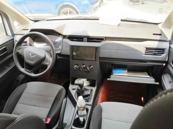 [南通·苏F] 二手五菱汽车五菱宏光PLUS2020款 1.5L 手动标准型 5座