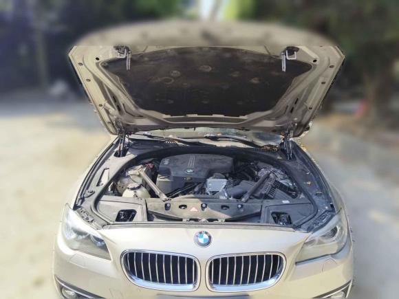 [上海·苏U] 二手宝马宝马5系2014款 525Li 豪华设计套装