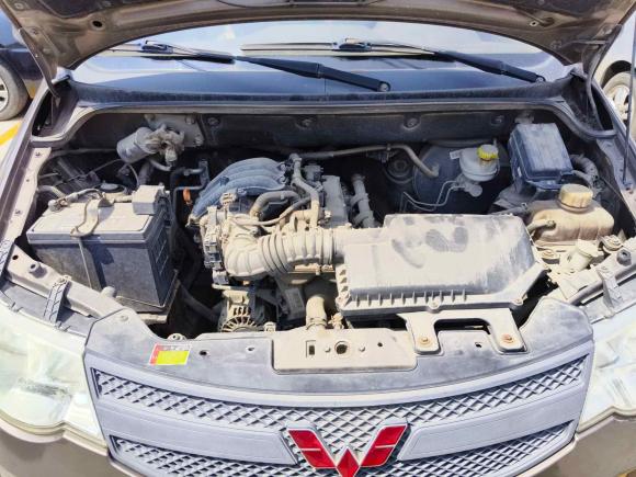 [青岛·浙A] 二手五菱汽车五菱宏光2015款 1.2L S 基本型国IV