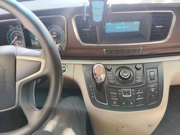 [上海·沪D] 二手别克别克GL82014款 2.4L CT豪华商务舒适版