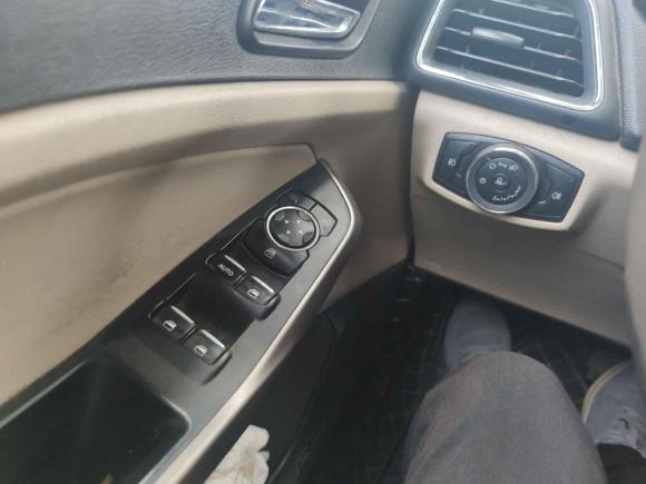 [上海·沪C] 二手福特福睿斯2015款 1.5L 自动舒适型