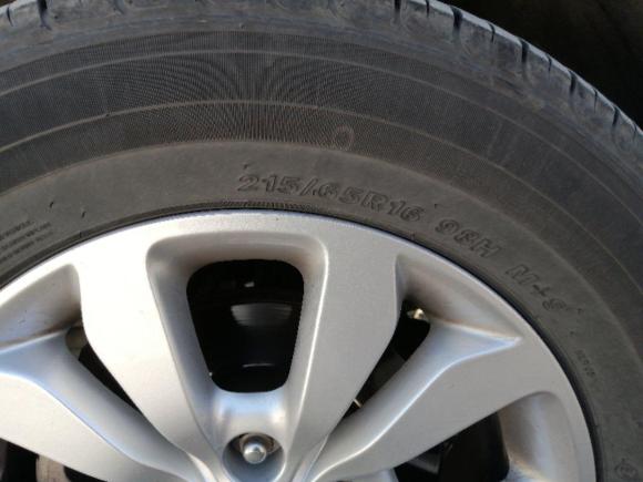 [杭州·沪C] 二手起亚狮跑2013款 2.0L 自动两驱版GL