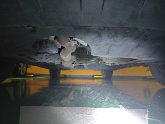 [深圳·粤B] 二手起亚狮跑2013款 2.0L 手动两驱版GLS