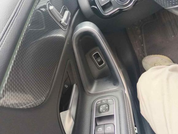 [义乌·浙G] 二手奔驰奔驰A级2020款 改款 A 200 L 运动轿车时尚型