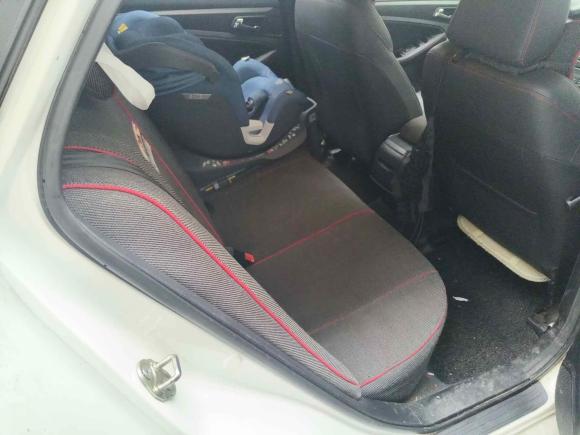 [上海·吉A] 二手奔腾奔腾B702014款 2.0L 自动豪华型