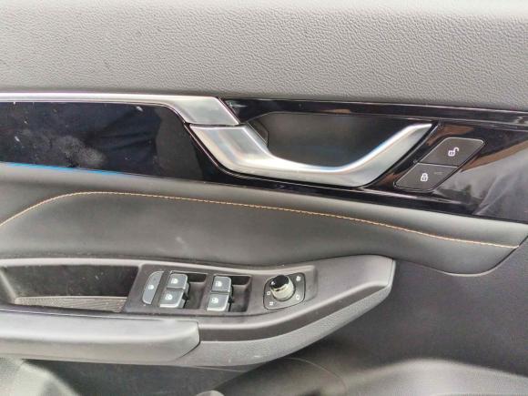 [上海·浙F] 二手奔腾奔腾B702021款 1.5T 自动十五周年纪念版