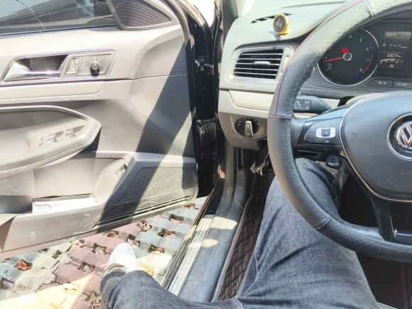 [无锡·苏C] 二手大众朗逸2017款 1.6L 手动舒适版