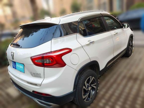 [武汉·鄂A] 二手宝骏宝骏5102017款 1.5L 手动豪华型