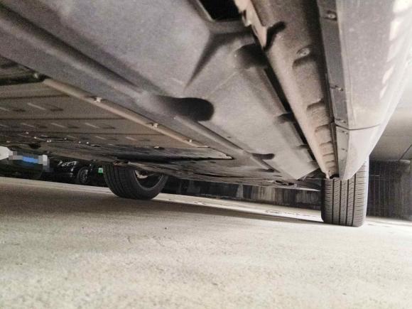 [上海·沪A] 二手路虎揽胜极光新能源2021款 极光L P300e 豪华版