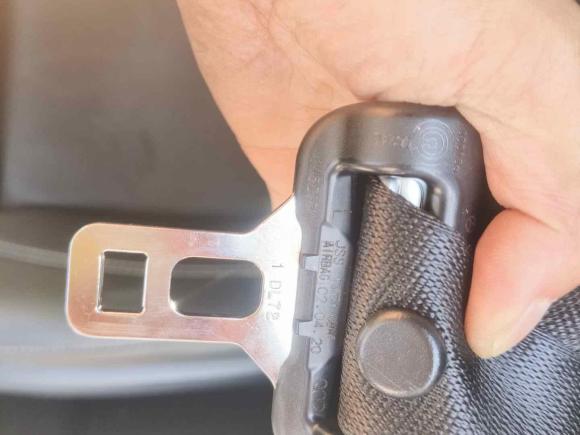 [广州·粤E] 二手奔驰奔驰A级2020款 改款 A 200 L 运动轿车时尚型