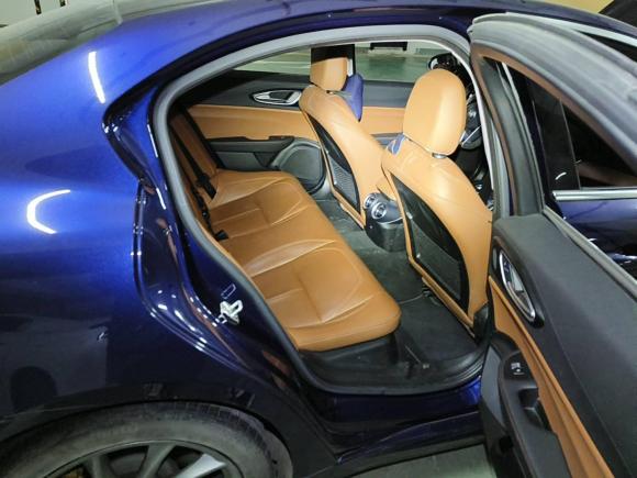 [武汉·鄂A] 二手阿尔法·罗密欧Giulia朱丽叶2017款 2.0T 280HP 豪华版