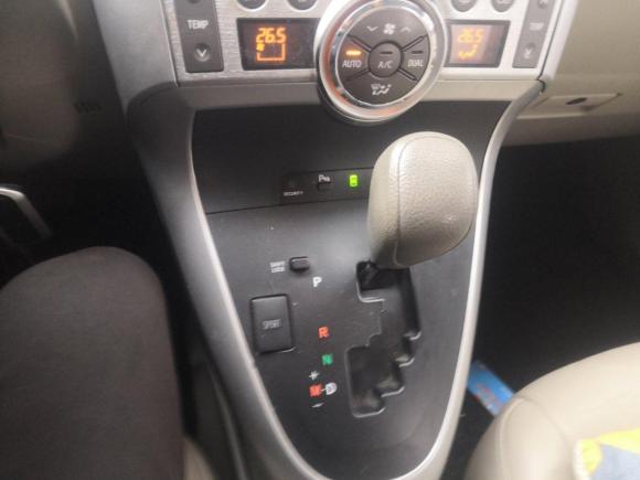 [青岛·吉H] 二手丰田逸致2011款 180G CVT豪华版