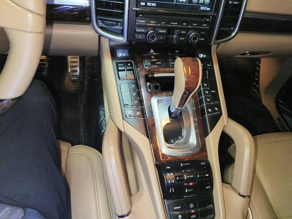 [上海·沪D] 二手保时捷Cayenne2011款 Cayenne S 4.8L