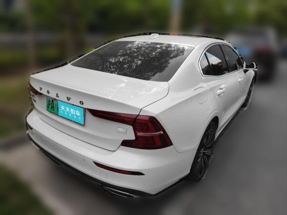 [上海·沪A] 二手沃尔沃沃尔沃S60新能源2022款 T8 E驱混动 四驱智逸豪华版