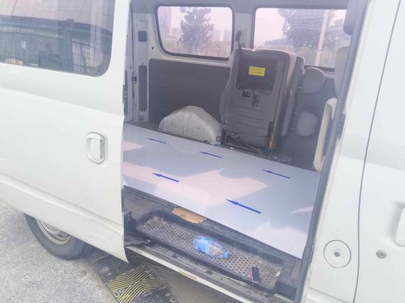 [苏州·苏E] 二手上汽大通MAXUS新途V802017款 2.5T AMT傲运通国IV短轴超低顶5/6/10座