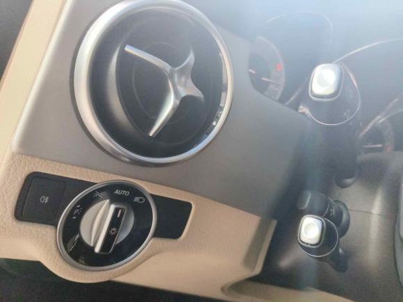 [上海·沪G] 二手奔驰奔驰GLK级2015款 GLK 300 4MATIC 时尚型 极致版