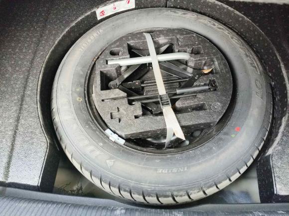 [上海·苏A] 二手大众帕萨特2014款 1.8TSI DSG 30周年纪念版